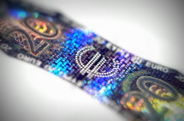 Україні радять зафіксувати курс гривні до евро