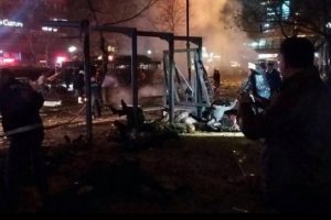 Кількість жертв теракту в Анкарі стрімко зростає