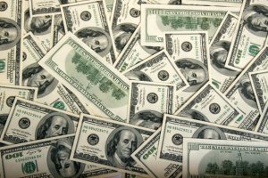 НБУ на рекордном аукционе продал $ 60 млн, спрос на валюту оказался в 1,5 раза больше