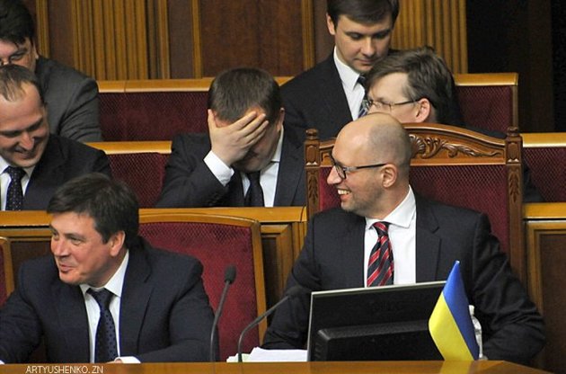Украинцы хотят видеть на посту премьера Тимошенко, Саакашвили и Ляшко