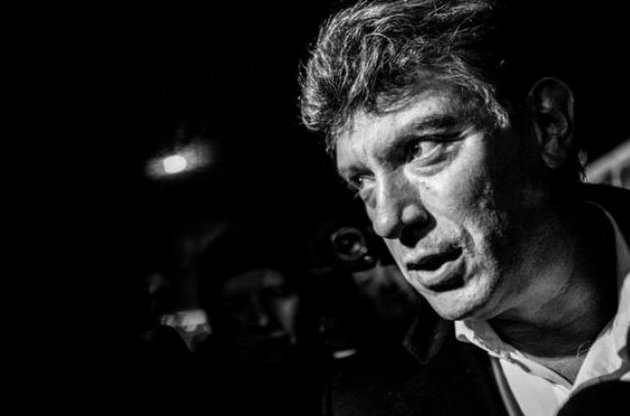Предполагаемых убийц Немцова вычислили по случайному звонку – Ъ
