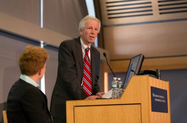 Канада не собирается отменять санкции против РФ, заверил Дион