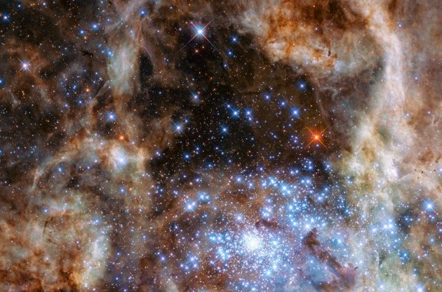 "Хаббл" обнаружил девять звезд-монстров