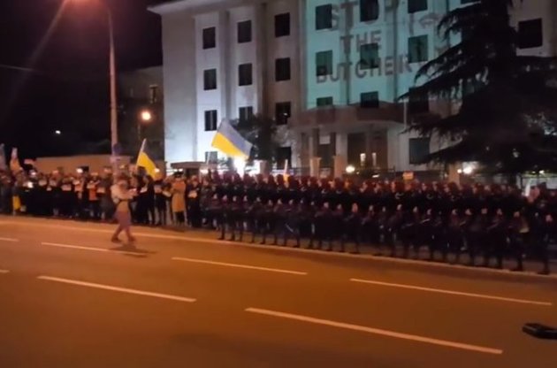 Балет Сухишвили провел акцию в поддержку Савченко