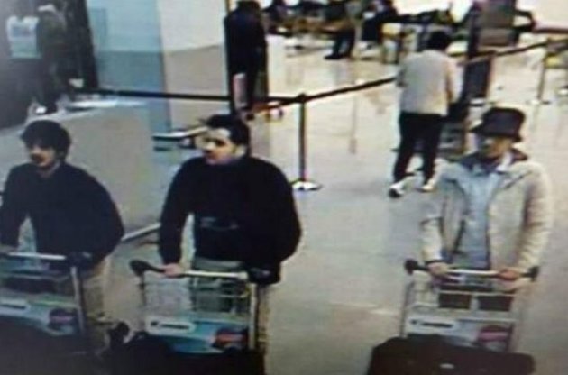 Бельгийские СМИ опубликовали фотографию предполагаемых террористов
