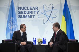 Порошенко попросил ООН расследовать факты пыток украинцев в России