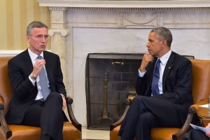 Обама та Столтенберг обговорили подальшу допомогу Україні