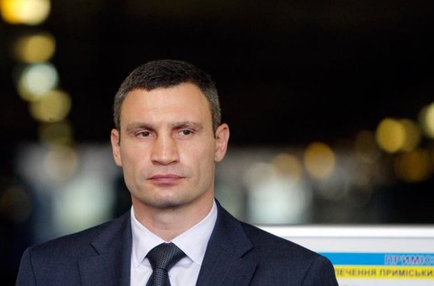 Виталий Кличко заработал 1,8 тыс. грн в Украине и 100 тыс. евро за рубежом