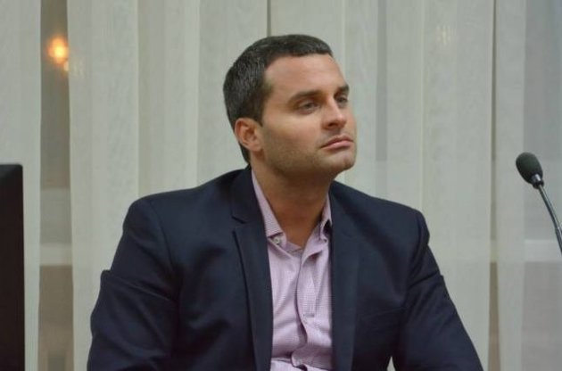 В сім'ї Сагайдака майже все належить його дружині