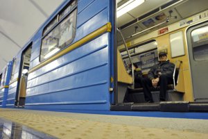 Киевское метро возобновило работу в штатном режиме