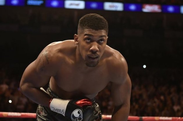 Джошуа легко розібрався з чемпіоном