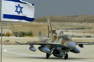 Ізраїль вперше визнав факт авіаударів по автоколонах на території Сирії