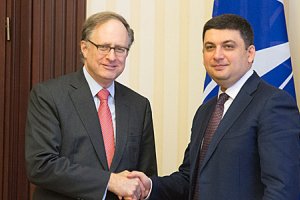 Гройсман домовився з заступником генсеку НАТО щодо надання Україні конкретної допомоги у реформах