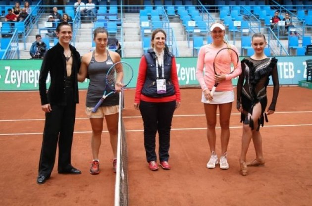 Украинская теннисистка Козлова проиграла в полуфинале турнира в Стамбуле