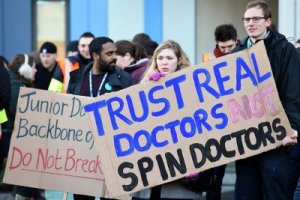 В Великобритании из-за забастовки врачей отменили более 125 тысяч операций – The Telegraph