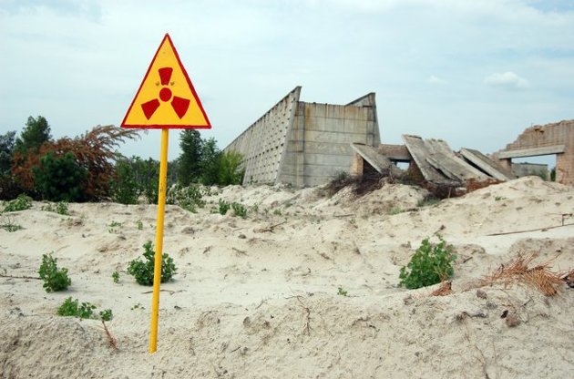 Порошенко решил создать в Чернобыльской зоне "радиационно-экологический" заповедник