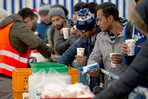 Германия намерена за пять лет потратить более 90 млрд евро на беженцев
