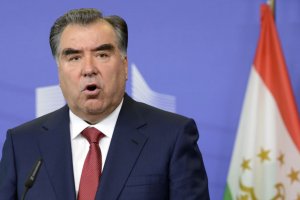 Президент Таджикистану тепер може правити фактично довічно