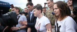Как Надежду Савченко встречали в аэропорту "Борисполь"