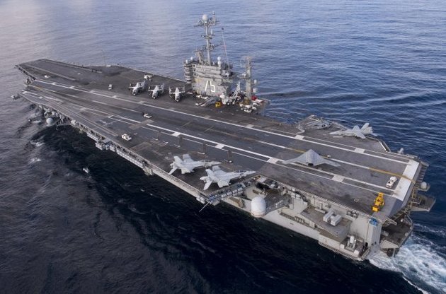 Авианосец "Гарри Трумэн" нанес удары по ИГИЛ со Средиземного моря