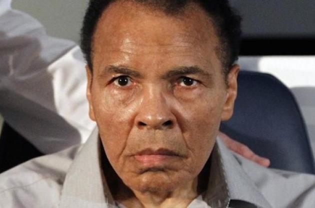 Легендарный боксер умер