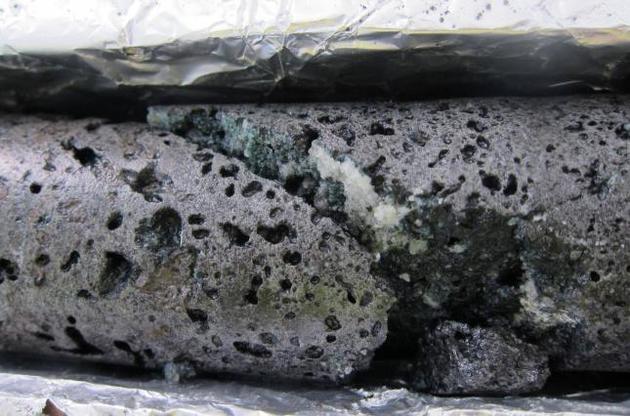 Вуглекислий газ перетворився на камінь за два роки