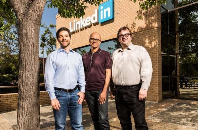 Компания Microsoft покупает социальную сеть LinkedIn