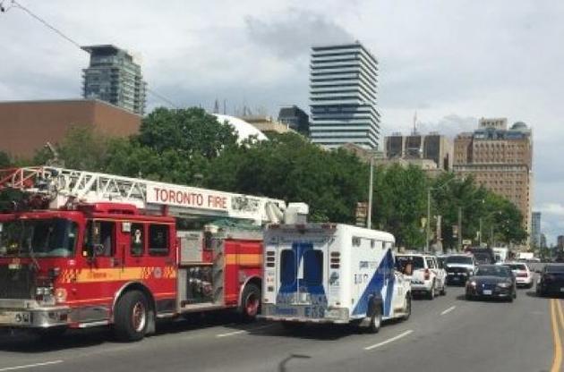 Полиция прибыла в кампус после сообщения о мужчине с винтовкой