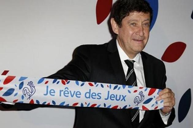 Французский министр просит Россию успокоить фанатов футбола