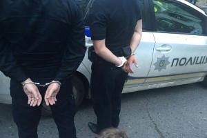 В Одесі з гонитвою затримали двох поліцейських-вимагачів