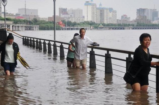 В Китае от наводнений погибли 13 человек