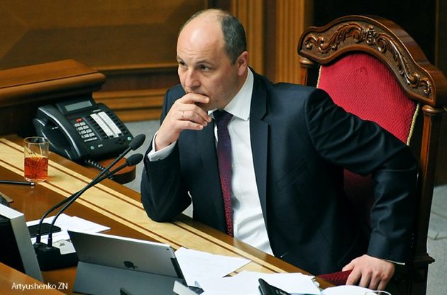 Парубий надеется, что Онищенко не выпустят из Украины до снятия неприкосновенности