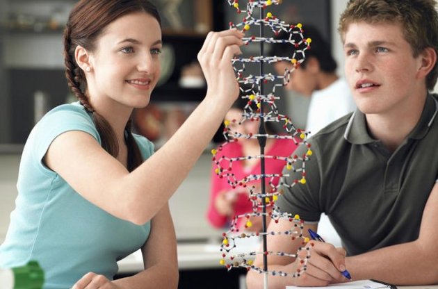 Діти з заможних сімей вчаться краще