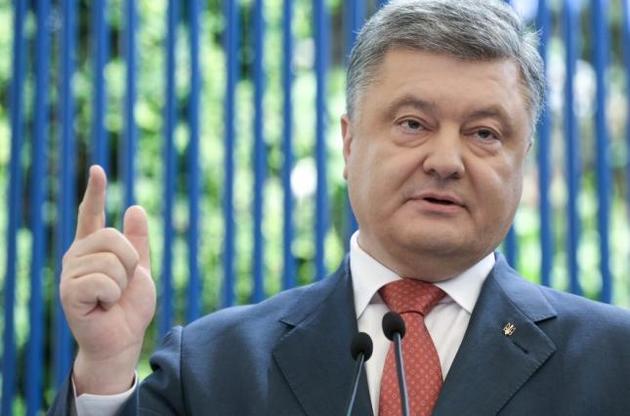 Президент у неділю підписав низку указів