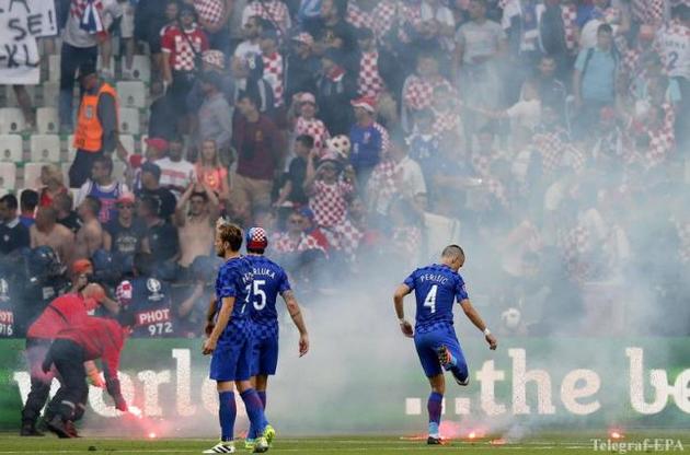 УЄФА оштрафував Хорватію за поведінку вболівальників