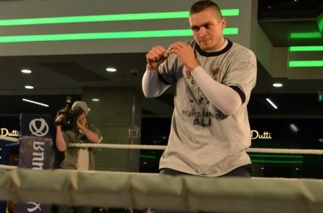 Усик готовится к чемпионскому бою