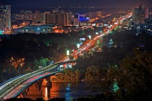 У центрі Києва тестують нову систему роботи світлофорів