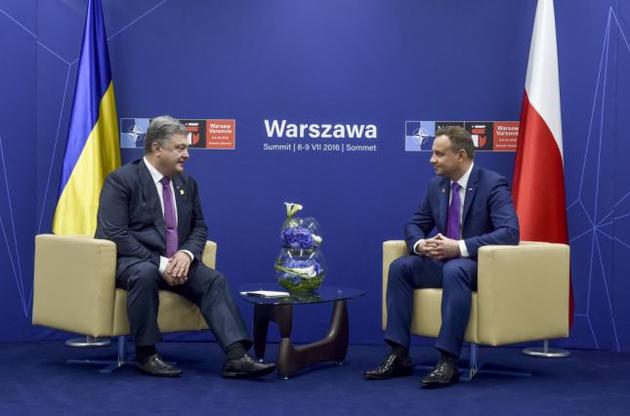 Петр Порошенко и Анджей Дуда провели переговоры после неоднозначного решения Сената Польши