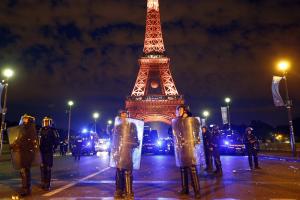 У Парижі у фінальний день Євро-2016 затримано близько 40 вболівальників