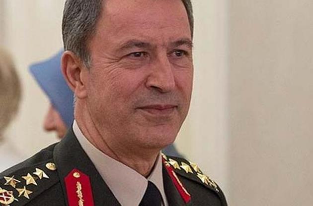 У Туреччині звільнили захопленого повстанцями начальника Генштабу