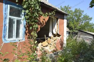Броневик Нацгвардии протаранил жилой дом в Запорожской области