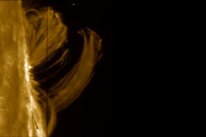 NASA опублікувало відео "дощу" з плазми на Сонці