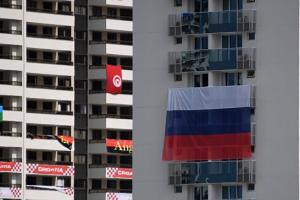 В Олімпійському селищі були зірвані російські прапори