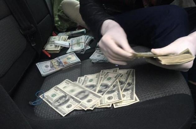 На взятке в 1,5 миллиона задержан глава полтавского "Укрэксимбанка"