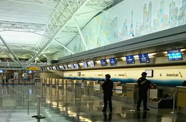 Пока полиция Нью-Йорка не может ни подтвердить, ни опровергнуть информацию о выстрелах в аэропорту JFK