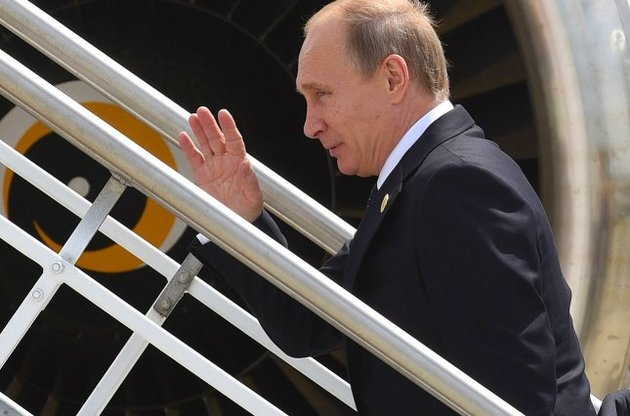 Путин готовится к G20, окружая Украину войсками - FT