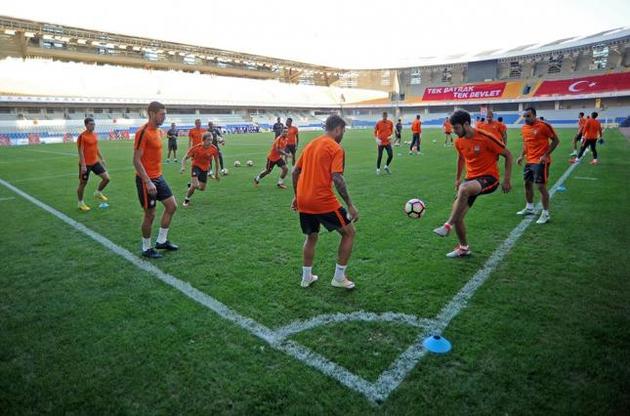 "Шахтар" зіграє в Стамбулі