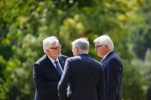 Главы МИД Франции, Польши и ФРГ призвали к деэскалации конфликта в Донбассе