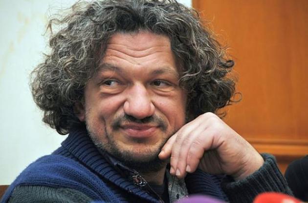 На думку Троїцького, "Мінкульт сьогодні реформує цвинтар"