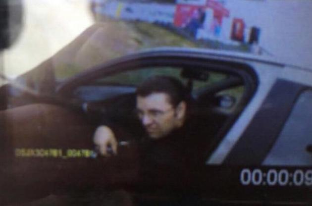 Підозрюваний у вбивстві поліцейського - Олександр Пугачов. Якщо вам щось відомо про нього, зателефонуйте за номером 102